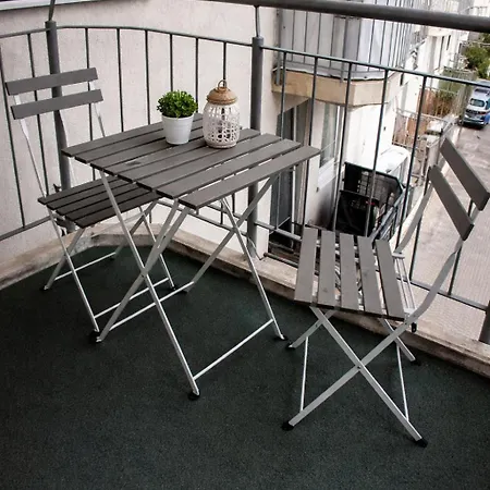 アパート Zentrale Wohnung, 2 Betten,vollmoebliert,nahe Btu,balkon- Parkpkatz Auf Anfrage *